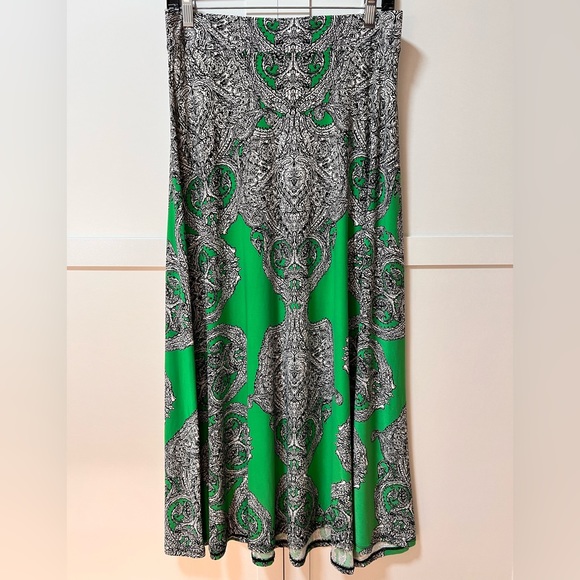 INC International Concepts Green, Black & White Silk Like Flowing Maxi Skirt - Picture 1 of 3